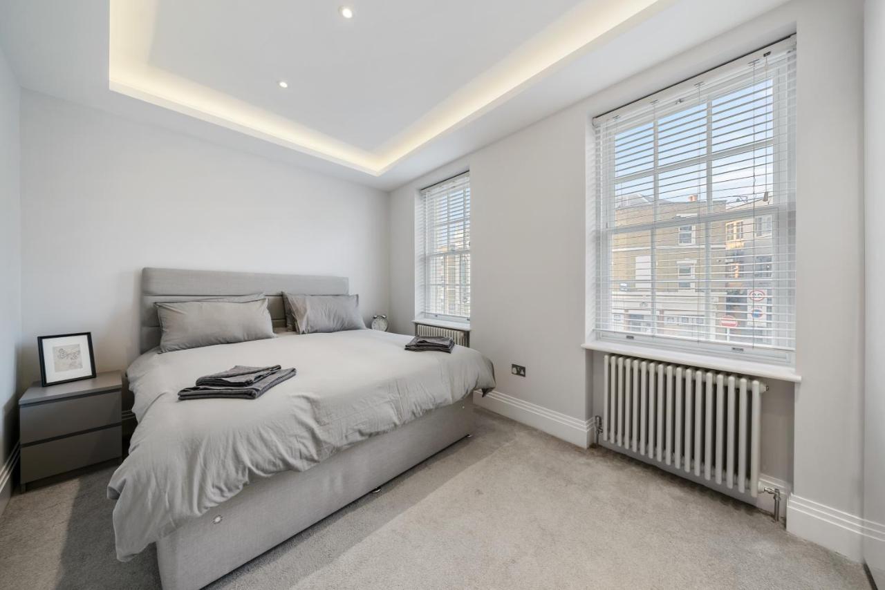 Casa de Férias Modern 4 Bedroom Townhouse With Cinema In The Heart Of Se1